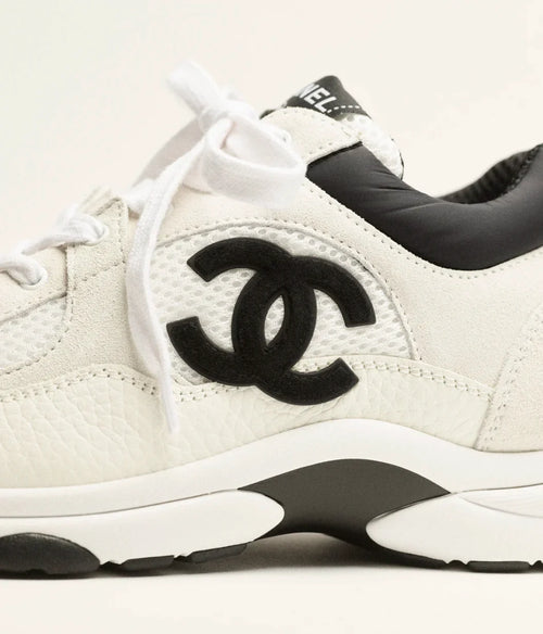 2.0 Chanel Sneakers Cream